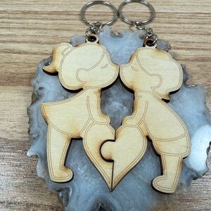Handmade Laser-Cut Interlocking Couple Keychains – Valentine’s Gift